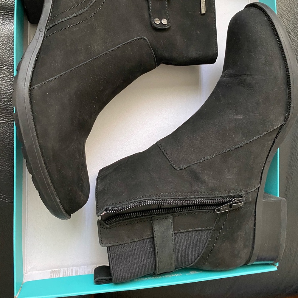 Rockport Claudia Waterproof Chelsea Booties 7.5 - Picture 2 of 4